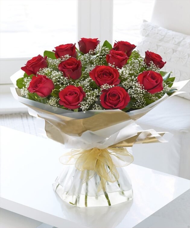 Bouquet of 12 Red Roses